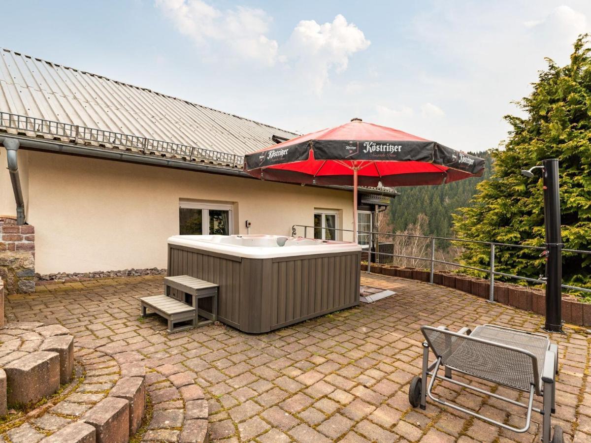 Majestic Holiday Home With Jacuzzi Unterschönau 외부 사진