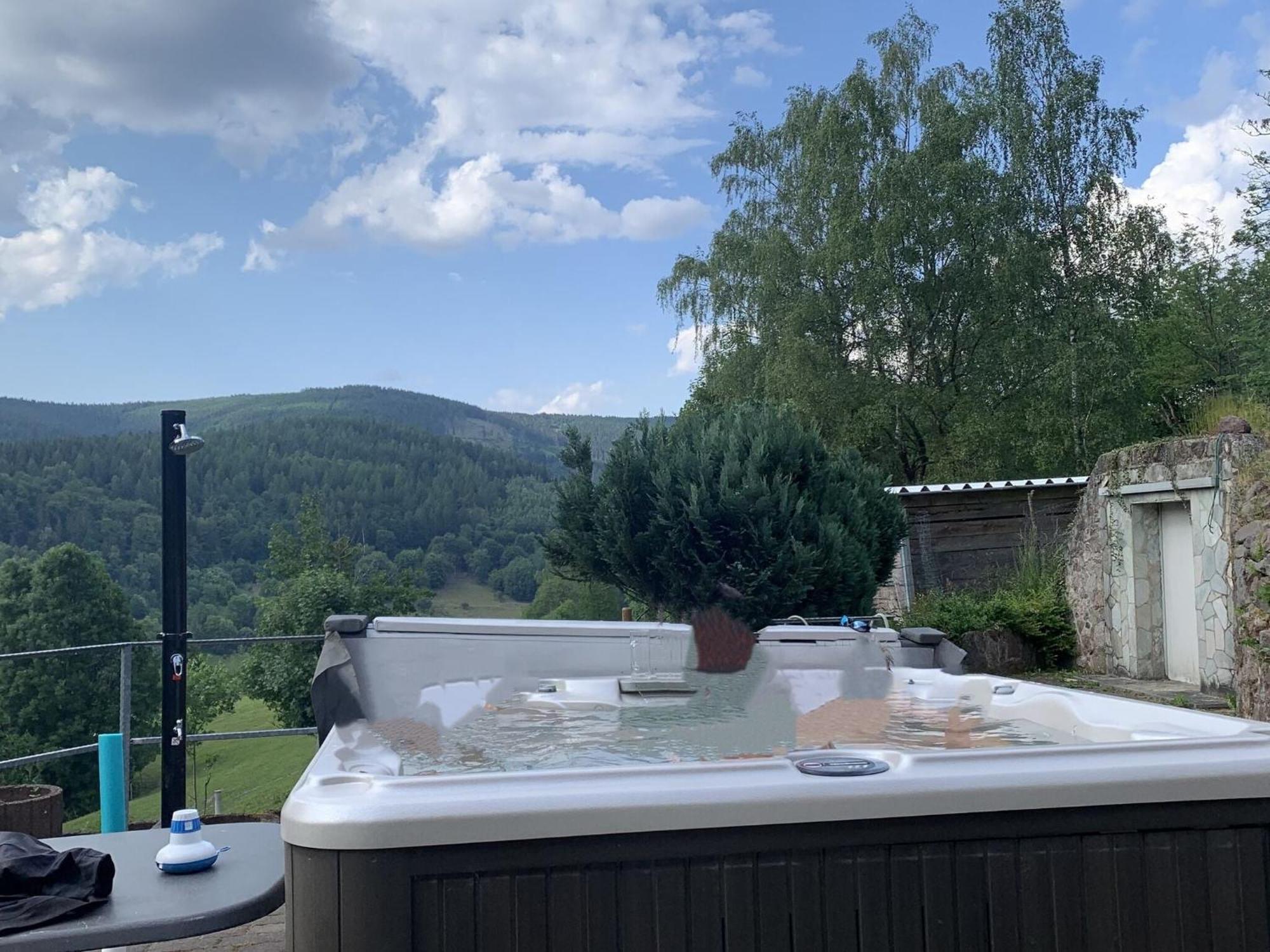Majestic Holiday Home With Jacuzzi Unterschönau 외부 사진
